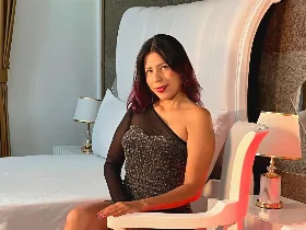 Camgirl LunaTomson en live webcam amateur