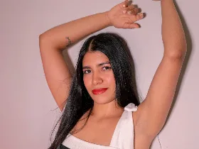 Camgirl AmyFerrer en live webcam amateur