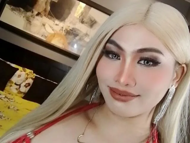 Camgirl Bigcockjhera en live webcam amateur