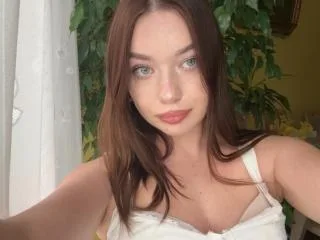 Camgirl KiaraTease en live webcam amateur