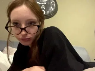 Camgirl MaeganCepero en live webcam amateur