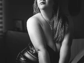 Camgirl SweettBoobss en live webcam amateur