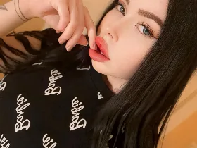 Camgirl VelvetD en live webcam amateur