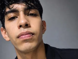 Camgirl DrakeJack en live webcam amateur