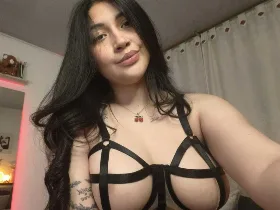 Camgirl AliciaMendoza en live webcam amateur