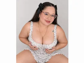 Camgirl ValentinaVoss en ligne - chat webcam en direct