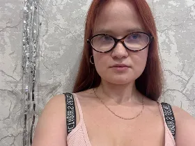Camgirl DarleneModest en ligne - chat webcam en direct