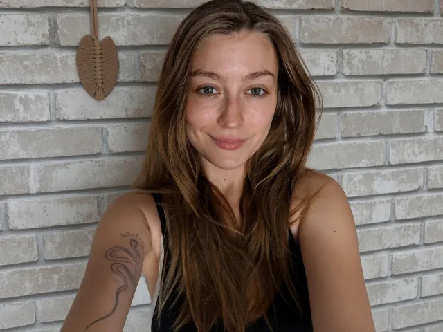 Camgirl VivaSaurez en live webcam amateur