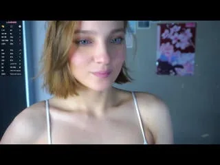 Camgirl LoreanDecar en live webcam amateur