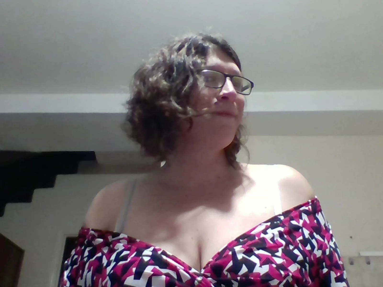 Camgirl Vivi69 en live webcam amateur sur Mustvideos