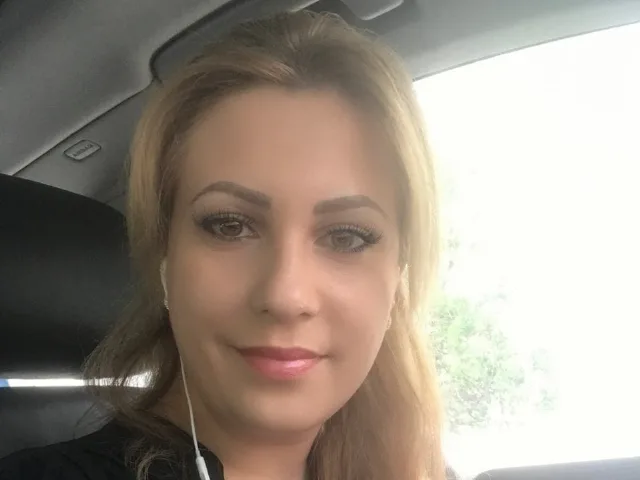 Camgirl MarieBlackAngel en live webcam amateur