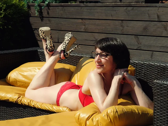 Camgirl Ammillia en live webcam amateur