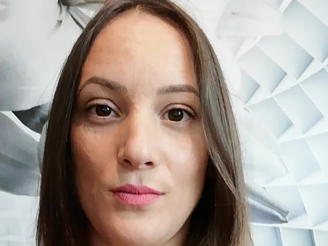 Camgirl QueenKaly en live webcam amateur