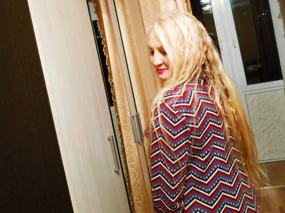 Camgirl CarlyTreat en live webcam amateur sur Mustvideos