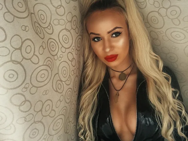 Camgirl GoddessLilith en live webcam amateur
