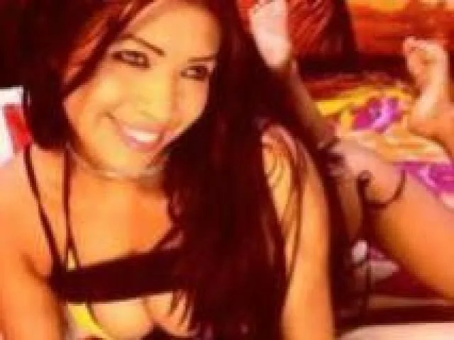 Camgirl QueenLatinaX en live webcam amateur