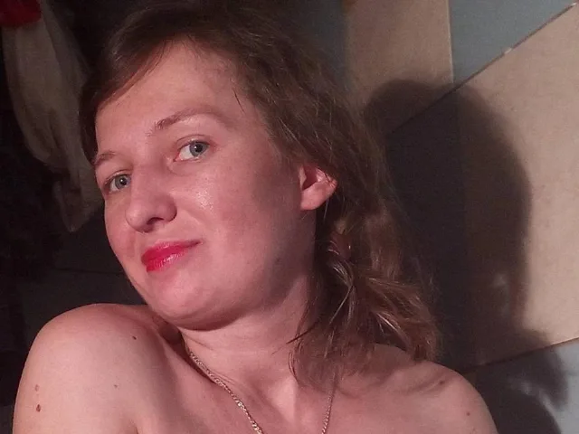 Camgirl JuicyyJune en live webcam amateur