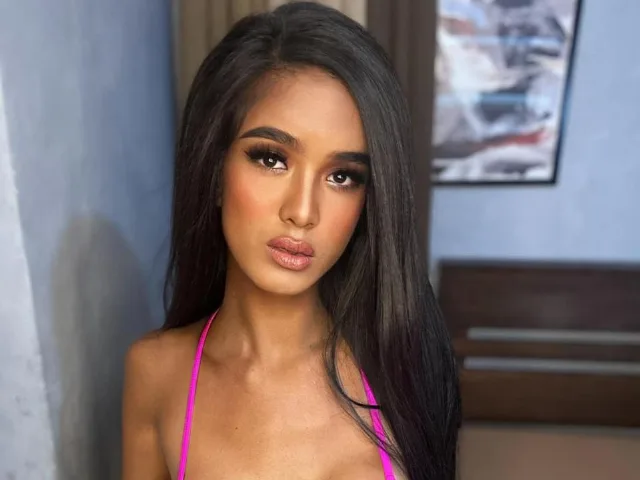 Camgirl DestroyerSelfSuck en live webcam amateur
