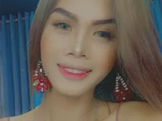 Camgirl MistressOfAllTS en live webcam amateur