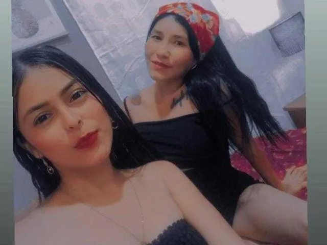 Camgirl NewSensationsGirls en live webcam amateur sur Mustvideos