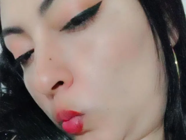 Camgirl ErikaLaJuicy en live webcam amateur