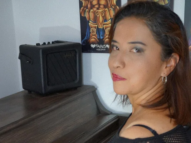 Camgirl PaolaLady en live webcam amateur