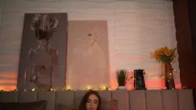Camgirl JessicaGale online - live webcam chat