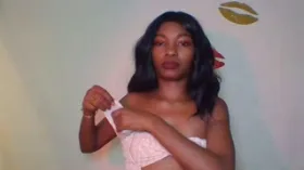 Camgirl PoupeeDoll online - live webcam chat
