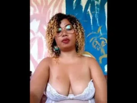Camgirl Iroinah online - live webcam chat