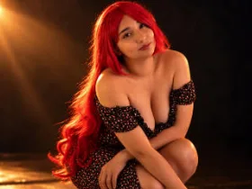 Camgirl EleanorLamberth online - live webcam chat