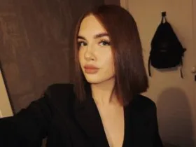 Camgirl ValKastor online - live webcam chat