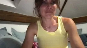 Vicci camgirl live amateur webcam