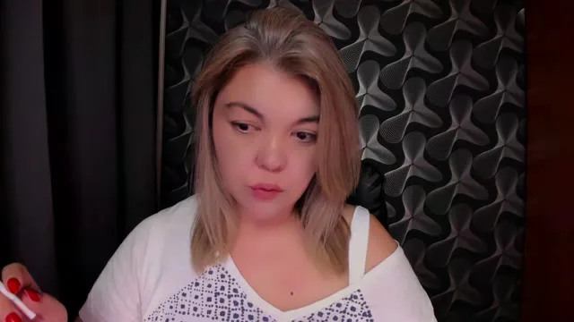 LaDominatrix camgirl live amateur webcam