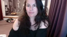 hotloreley camgirl live amateur webcam