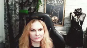 FetishDreams camgirl live amateur webcam