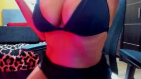 HotCleo29 camgirl live amateur webcam