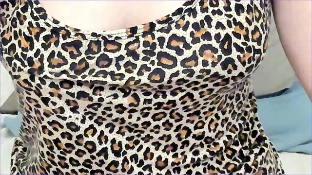 lucialucia camgirl live amateur webcam