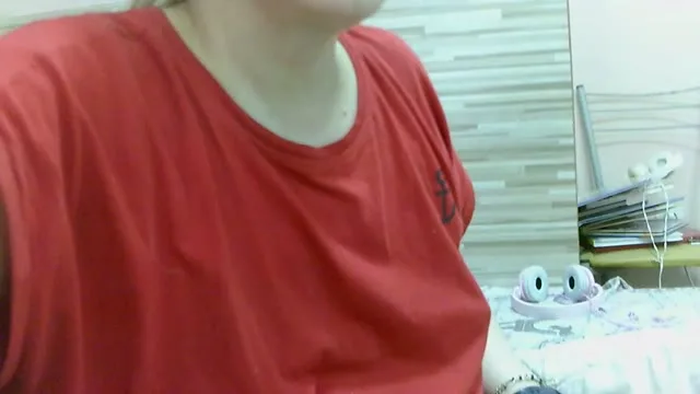 Karlie camgirl live amateur webcam
