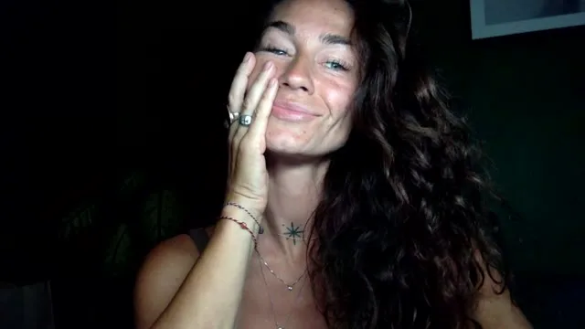 RedFramboes camgirl live amateur webcam