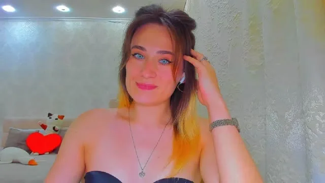 BlueEyed07 camgirl live amateur webcam