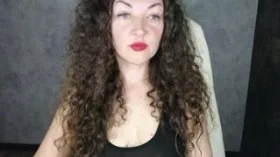 AlenaMoon camgirl live amateur webcam