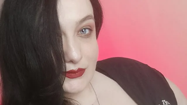QueenOfHaze camgirl live amateur webcam