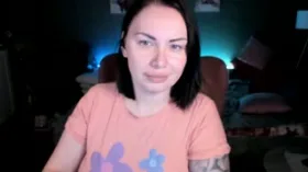 goldenmiki camgirl live amateur webcam