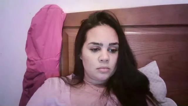 Akami camgirl live amateur webcam