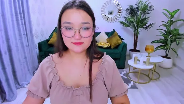 EasternLook camgirl live amateur webcam