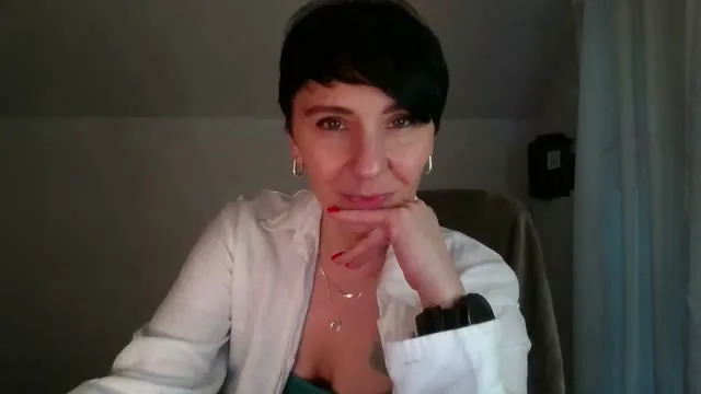 AlexaRoyss camgirl live amateur webcam