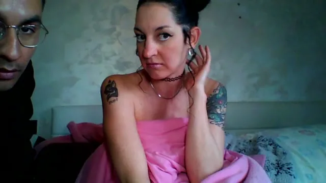 cry camgirl live amateur webcam