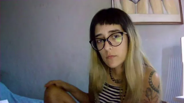 texnotdead camgirl live amateur webcam