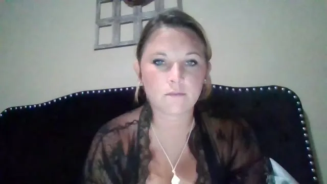 emily0715 camgirl live amateur webcam