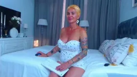 1Cynthyax camgirl live amateur webcam